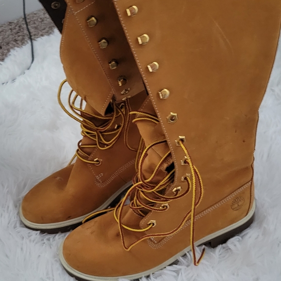 High cut Timberland boots - Picture 2 of 3